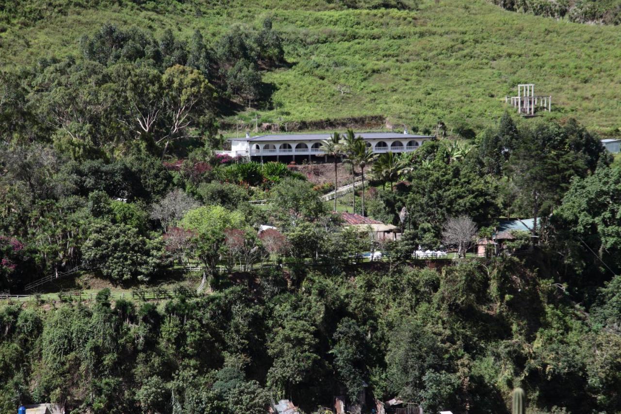 Hosteria La Eterna Primavera Huigra Dış mekan fotoğraf